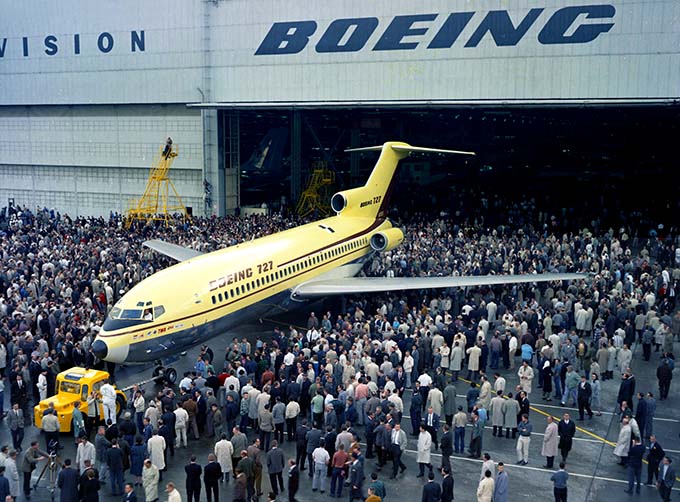 b727-rollout-680